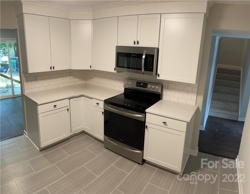 Property image 3 at 6600 Point Comfort Lane, Charlotte, NC 28226