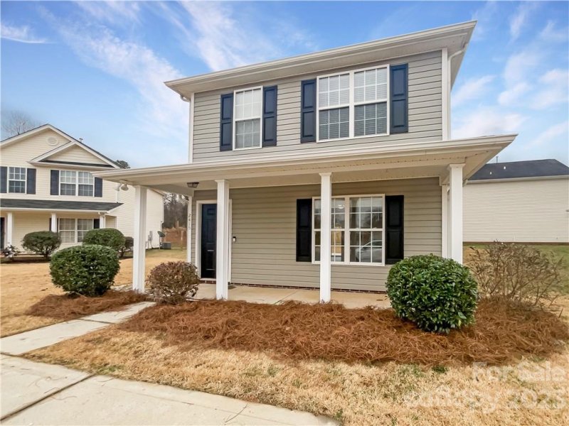 Property image 2 at 2415 Smugglers Court, Charlotte, NC 28216
