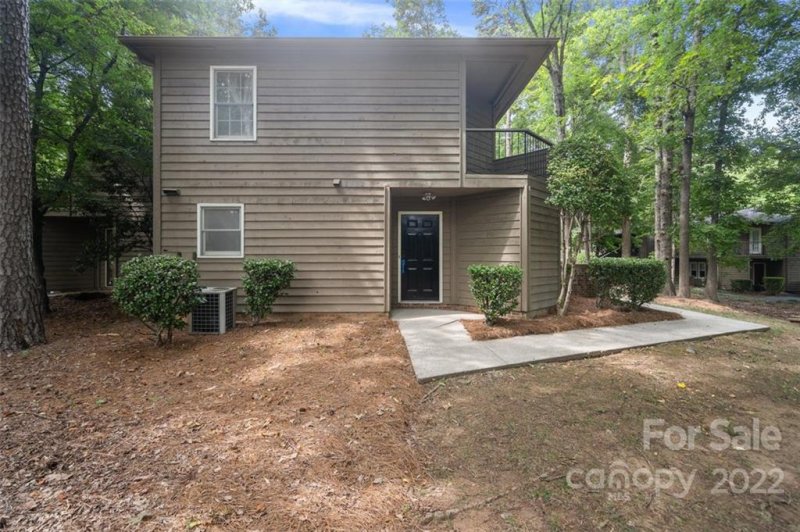 Property image 3 at 3435 Colony Crossing Drive, Charlotte, NC 28226