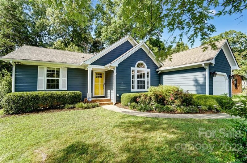 Property image 3 at 3405 Catskill Drive, Matthews, NC 28105