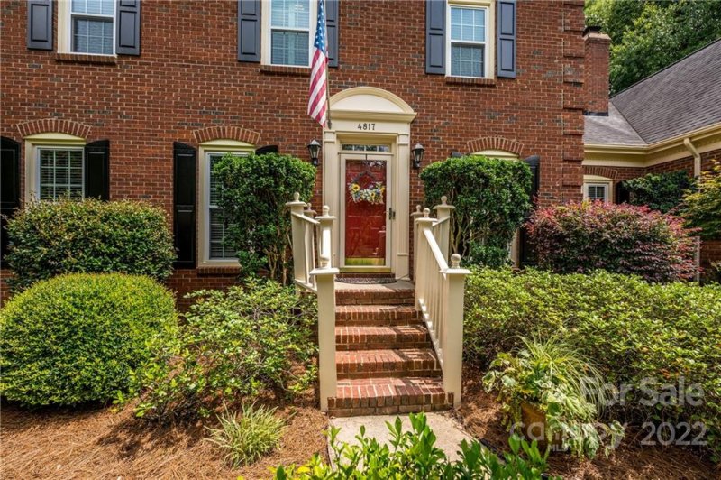 Property image 2 at 4817 Hickory Glen Drive, Matthews, NC 28105