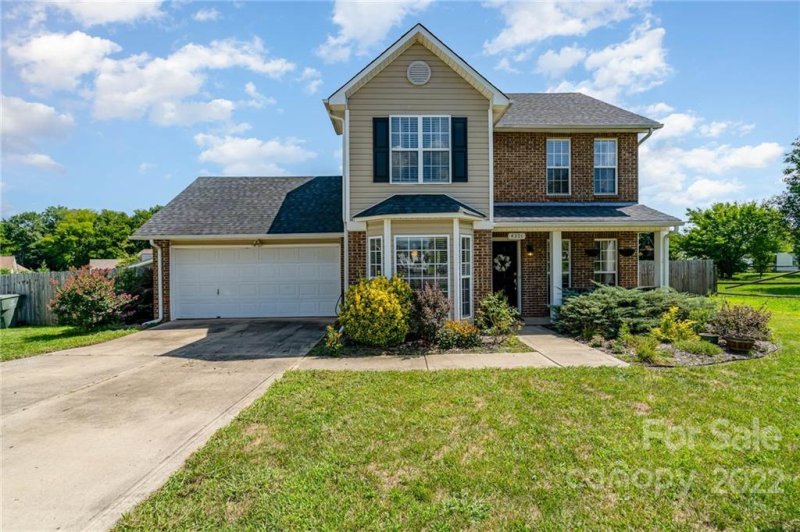 Property image 4 at 4301 Windjammer Court, Concord, NC 28027