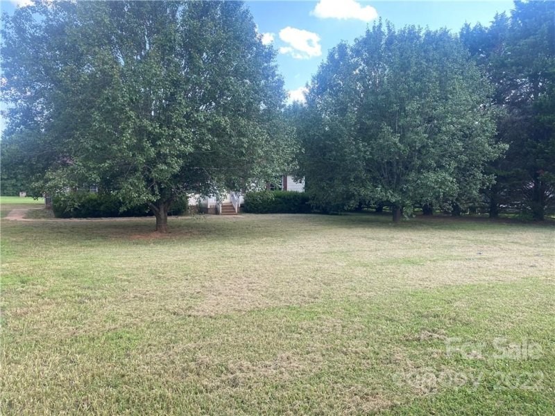 Property image 3 at 5401 Creek Run Court, Kings Mountain, NC 28086