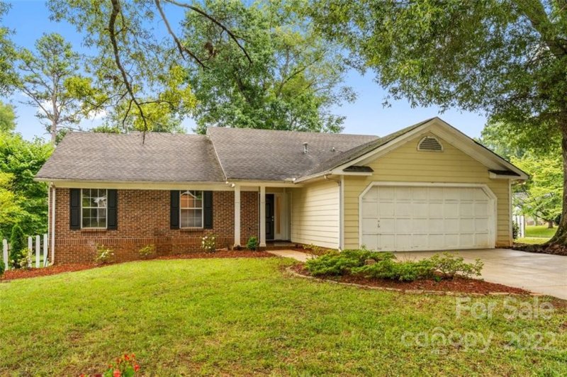 Property image 3 at 6615 Danbrooke Park Drive, Mint Hill, NC 28227