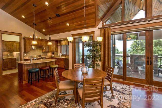 Property image 4 at 5 Point Bluff Drive, Asheville, NC 28804