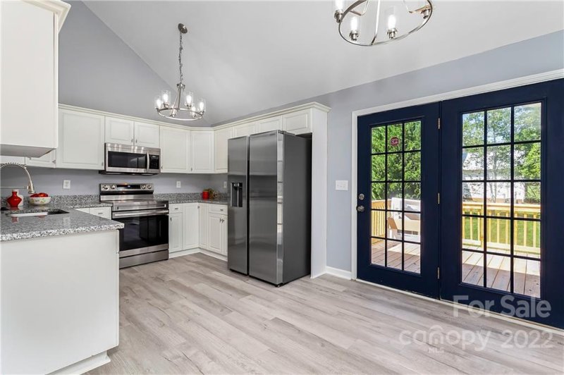 Property image 3 at 811 Eagle Bluff Court, Rock Hill, SC 29730