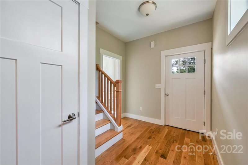 Property image 5 at 27 Loblolly Lane, Asheville, NC 28803