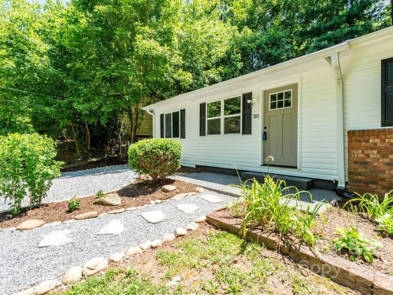 Property image 3 at 321 Melody Circle, Swannanoa, NC 28778
