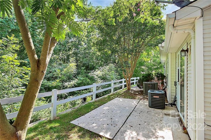 Property image 2 at 6668 Vlosi Drive, Charlotte, NC 28226