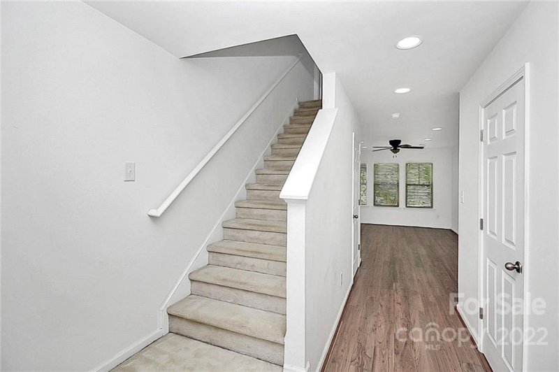 Property image 3 at 6668 Vlosi Drive, Charlotte, NC 28226