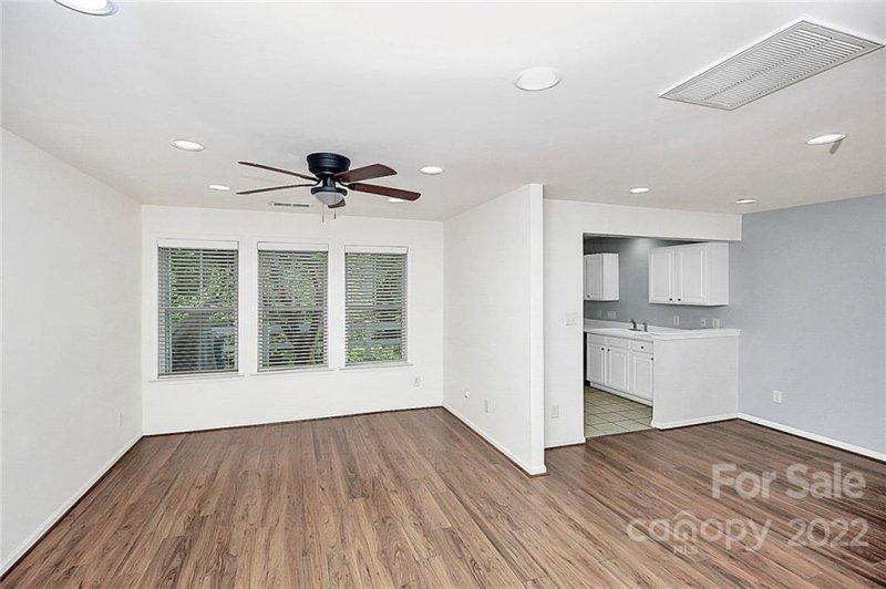 Property image 4 at 6668 Vlosi Drive, Charlotte, NC 28226