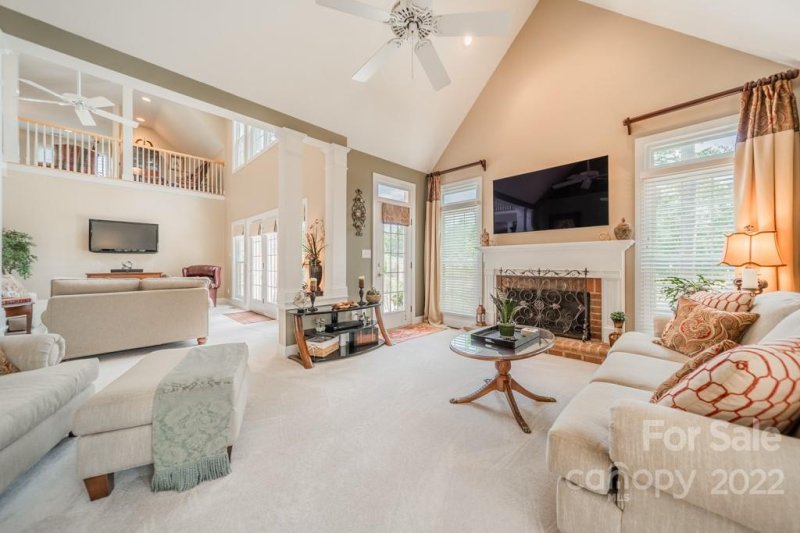 Property image 4 at 814 Pine Forest Road, Charlotte, NC 28214