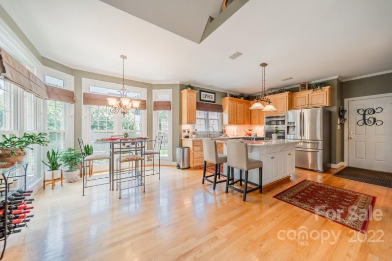 Property image 5 at 814 Pine Forest Road, Charlotte, NC 28214