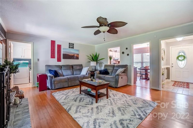 Property image 4 at 2418 Live Oak Court, Gastonia, NC 28056