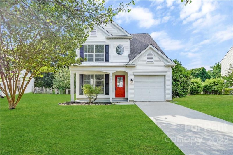 10437 Roundleaf Drive