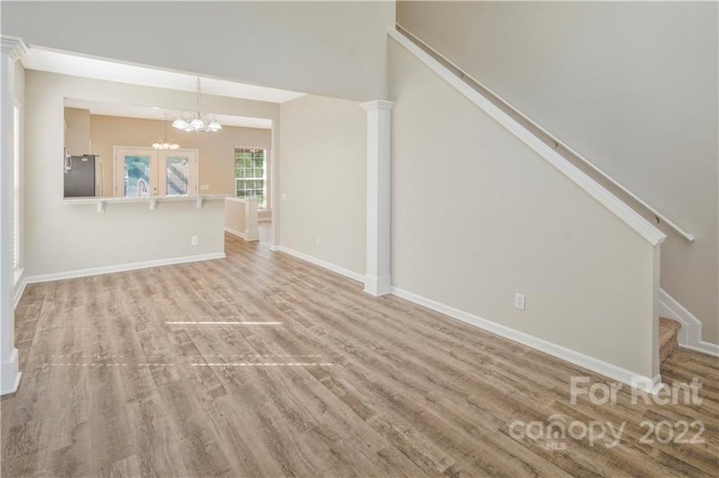 Property image 5 at 10437 Roundleaf Drive, Charlotte, NC 28213