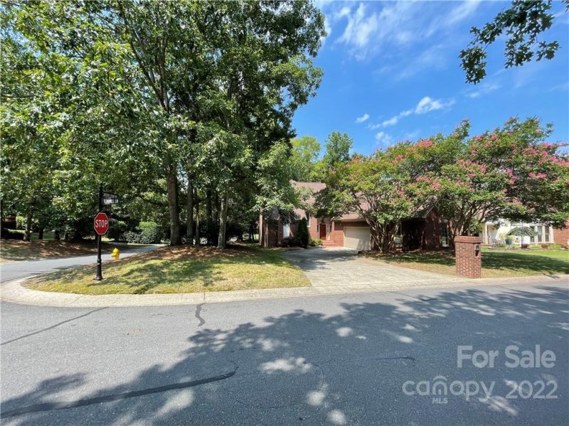 Property image 3 at 5130 Tedorill Lane, Charlotte, NC 28226
