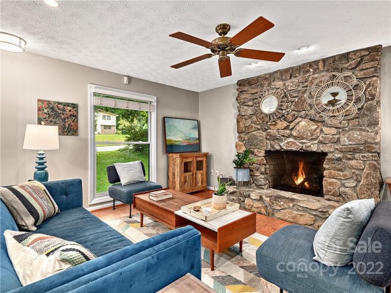 Property image 2 at 337 Woody Lane, Asheville, NC 28804