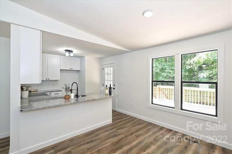 Property image 5 at 7925 Marin Drive, Charlotte, NC 28215