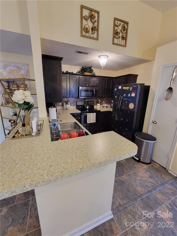 Property image 5 at 10511 Katie Creek Court, Charlotte, NC 28213