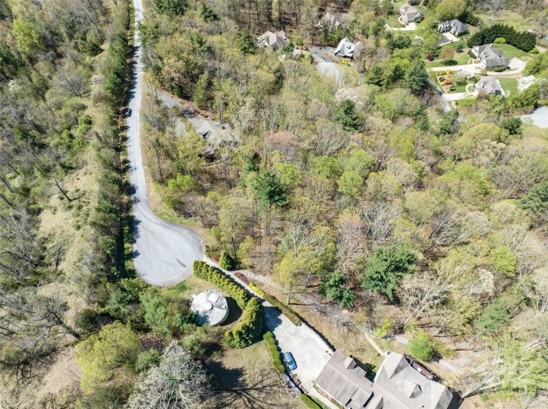 Property image 3 of 88 Courseview Drive in Reems Creek Golf Community, Weaverville, NC 28787