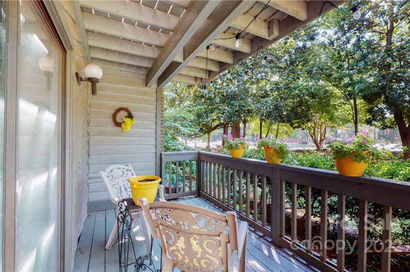 Property image 5 at 4924 Sardis Road, Charlotte, NC 28270