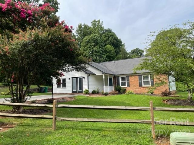 6217 Harrisburg Road