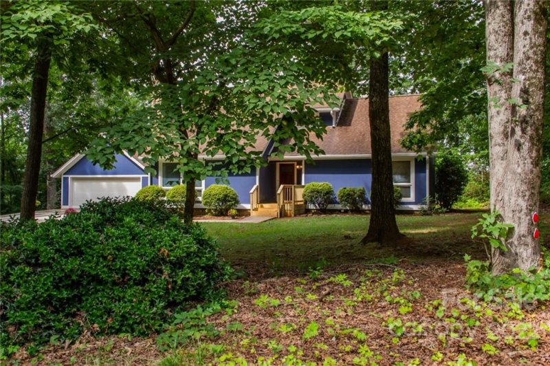 Property image 3 at 1670 Fairway Drive, Newton, NC 28658