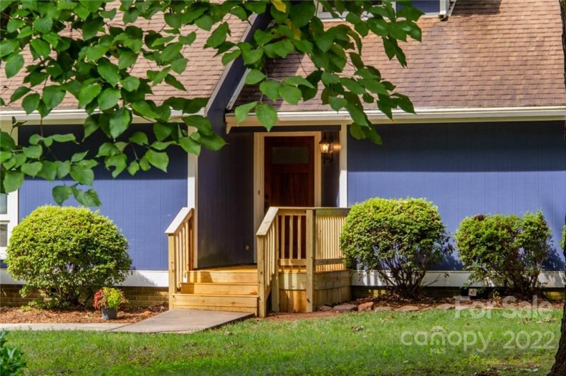 Property image 4 at 1670 Fairway Drive, Newton, NC 28658