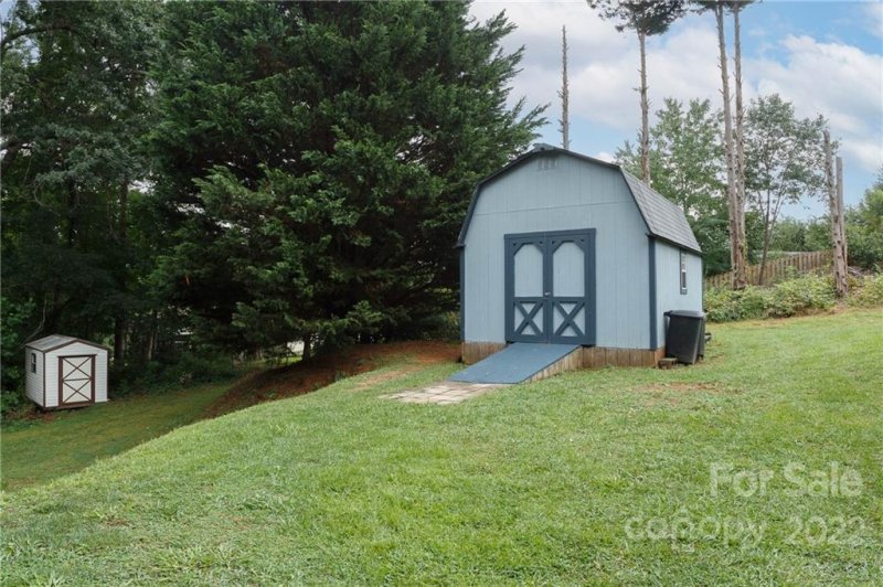 Property image 3 at 401 Gray Court, Asheville, NC 28806
