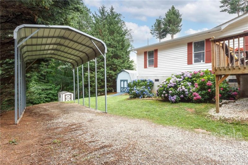 Property image 4 at 401 Gray Court, Asheville, NC 28806