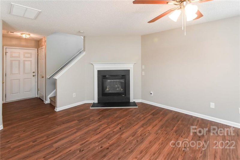 Property image 4 at 10626 Pickerel Lane, Charlotte, NC 28213