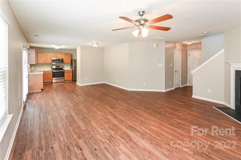 Property image 5 at 10626 Pickerel Lane, Charlotte, NC 28213