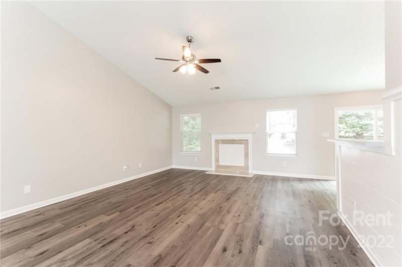 Property image 3 at 12043 Chantress Lane, Charlotte, NC 28215