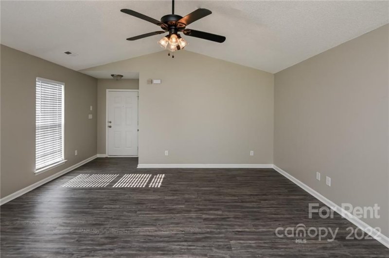 Property image 3 at 5744 Fairchase Avenue, Charlotte, NC 28269