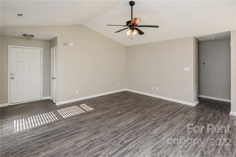 Property image 4 at 5744 Fairchase Avenue, Charlotte, NC 28269