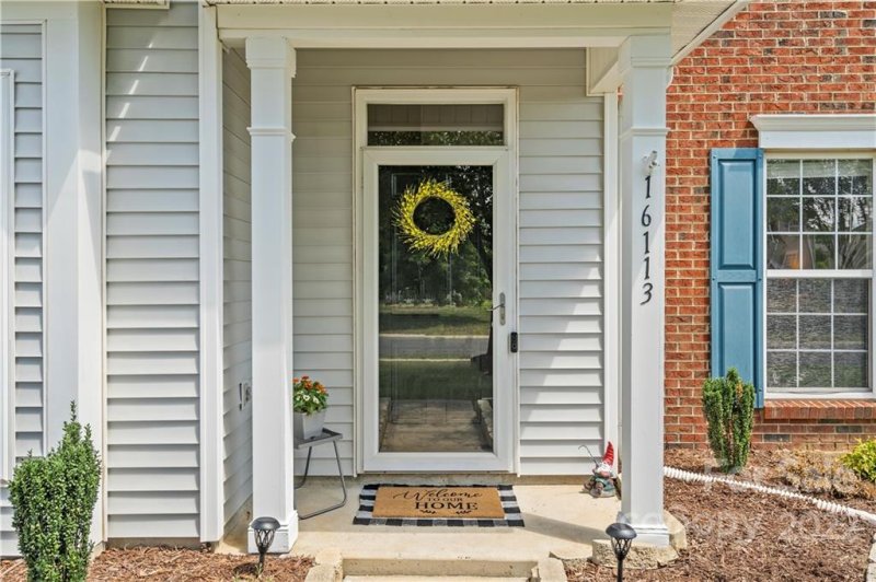 Property image 3 at 16113 Stuarts Draft Court, Charlotte, NC 28278