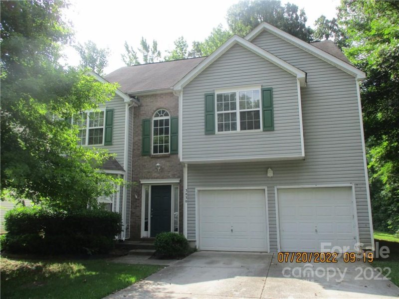 3830 Pauline Lane
