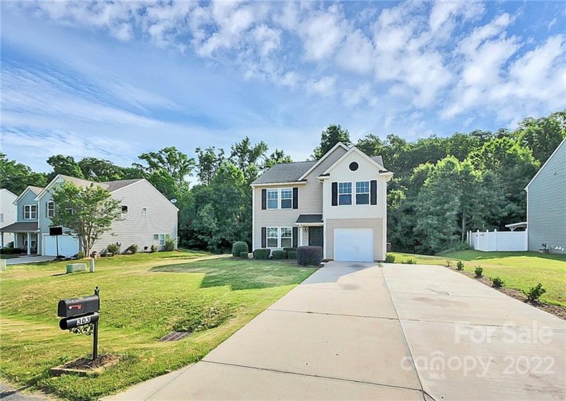 Property image 4 at 303 Smokehouse Lane, Albemarle, NC 28001