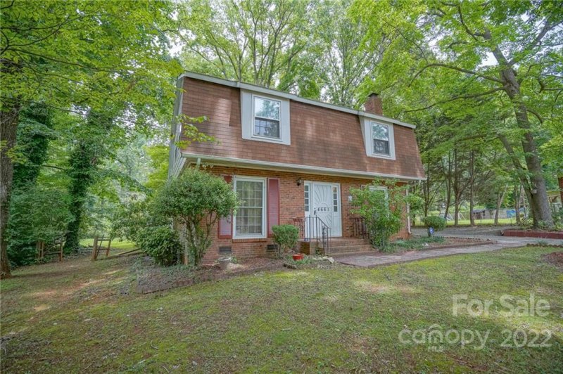 Property image 2 at 4661 Easthaven Drive, Charlotte, NC 28212