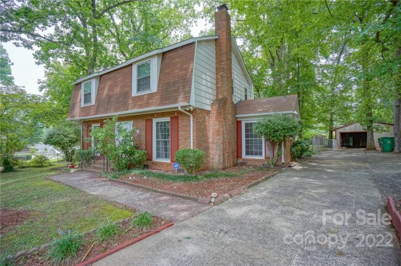 Property image 4 at 4661 Easthaven Drive, Charlotte, NC 28212