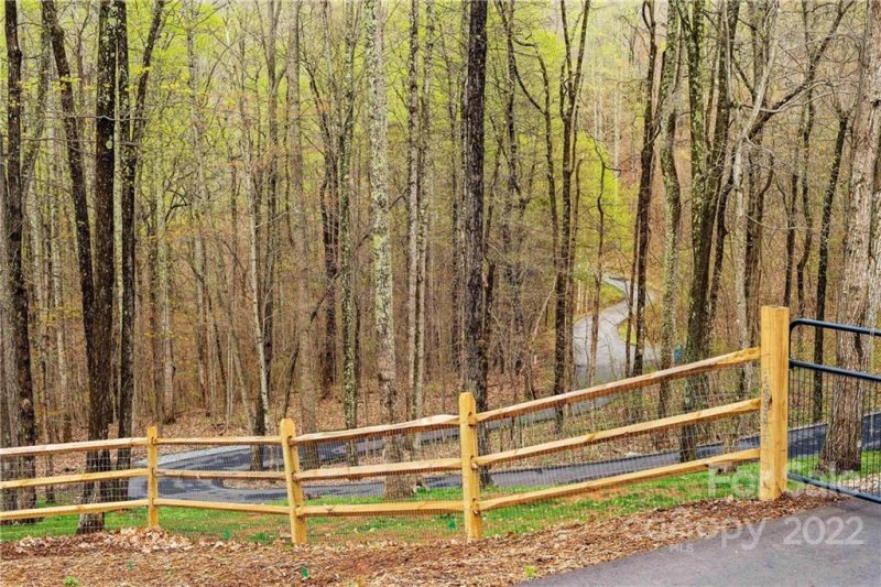 Property image 4 at 24 Mossy Rock Lane, Leicester, NC 28748