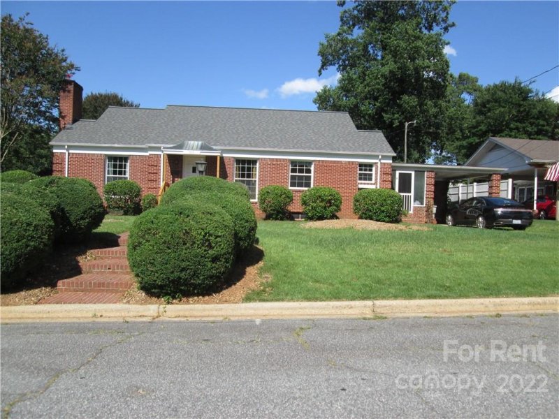 Property image 2 at 515 Mountain View Street, Lenoir, NC 28645