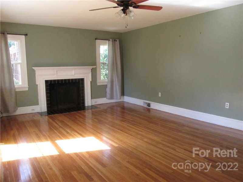 Property image 4 at 515 Mountain View Street, Lenoir, NC 28645