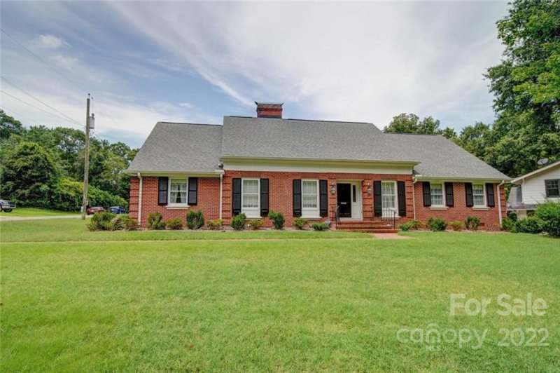 Property image 3 at 1219 S York Street, Gastonia, NC 28052