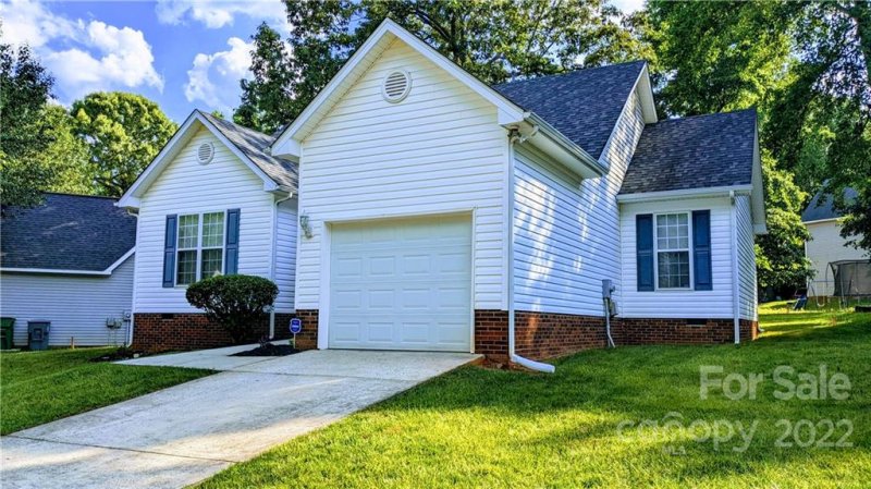 Property image 2 at 5131 Rosemede Drive, Charlotte, NC 28227