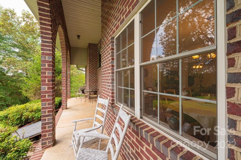 Property image 5 at 6389 Mountainside Drive, Hickory, NC 28601