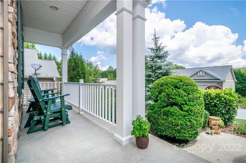 Property image 5 at 222 Shaws Creek Farm Road, Hendersonville, NC 28739