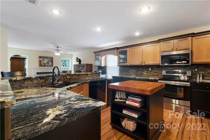 Property image 5 at 5204 Sunriver Road, Gastonia, NC 28054