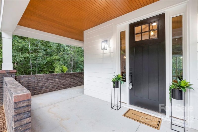 Property image 2 at 685 Knollcrest Drive, Concord, NC 28025